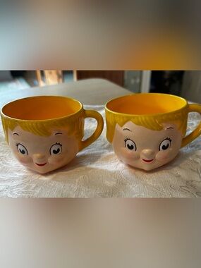 Vintage plastic Campbell”s 1970’s  Dolly Dingle plastic  Mug - Pair